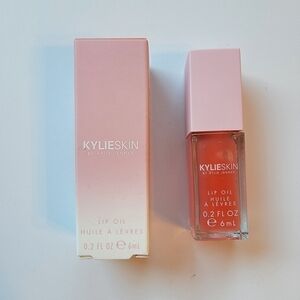 NWT Kylie Skin Lip Oil in Passion Fruit Passion